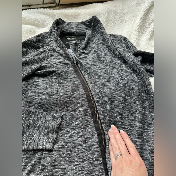 Bass side zipper sweater jacket with pockets - Picture 3 of 4